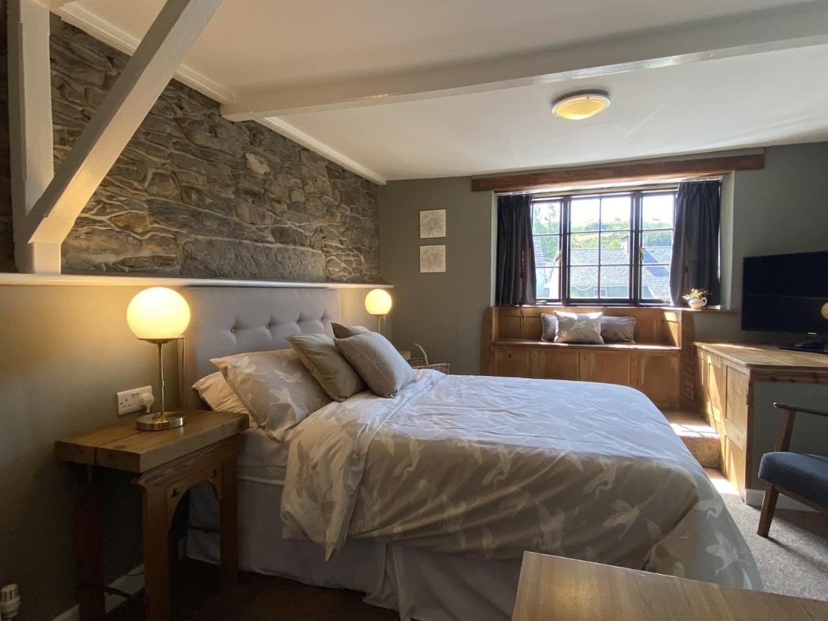 Tom'S Of Tregaron Bed & Breakfast Ngoại thất bức ảnh