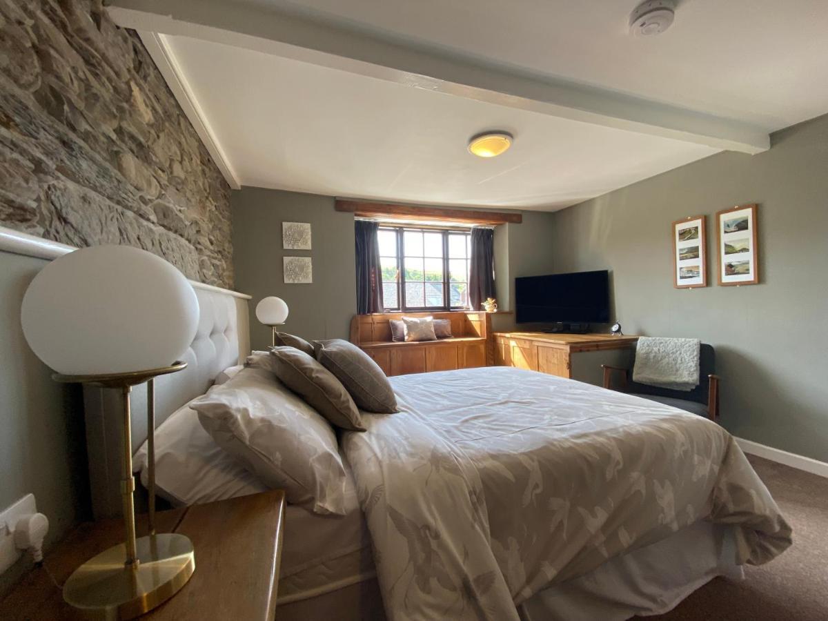 Tom'S Of Tregaron Bed & Breakfast Ngoại thất bức ảnh